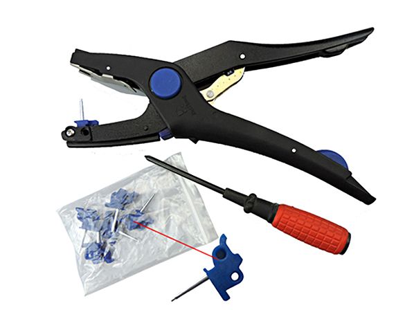 Ear tag applicator tool