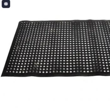 Anti-slip rubber mat for semen collection